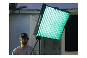 Đèn quay phim Aputure Amaran F22c