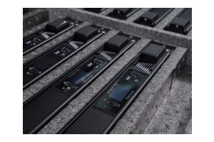 Bộ đèn quay phim Apture Infinibar PB6 8-Light 